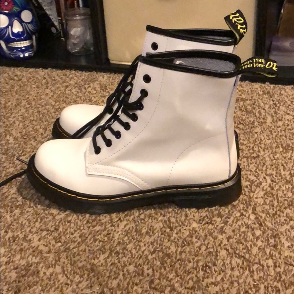 Cute White Combat Boots!